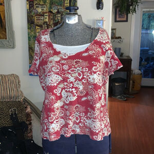Karen Scott Top Size L petite Red Floral